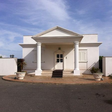 White House Motell Cerveteri Exteriör bild